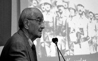 Prof. Mümtaz Soysal hayatını kaybetti