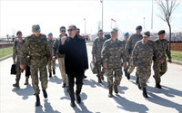 Hulusi Akar ve komutanlar Suriye sınırında