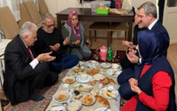 Binali Yıldırım’ın iftarı sosyal medyada gündem oldu
