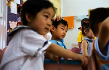 Çin, tek çocuk politikasına son verdi