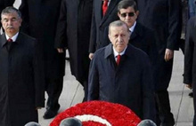 Devlet erkanı Atatürk'ü Anıtkabir'de andı