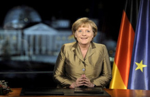 Merkel’den Davutoğlu’na tebrik telefonu
