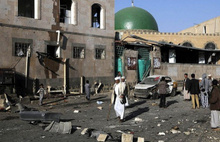 Yemen'de camiye bombalı saldırı: 15 ölü