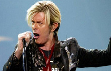 Efsane şarkıcı David Bowie hayatını kaybetti