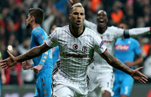 Galatasaray ve Beşiktaş'a para yağıyor