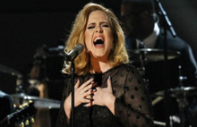 Adele'den Trump'a: Şarkılarımı kullanma