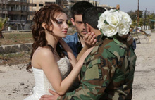 Enkaza dönen Humus sokaklarında düğün çekimi