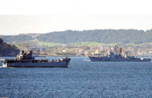 Türk ve Rus savaş gemileri burun buruna geldi