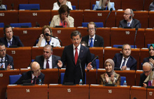 Davutoğlu yeni Anayasa için demlensin dedi