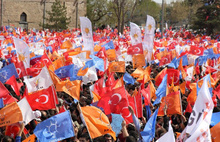 AKP'de kapalı zarfla Başbakan anketi
