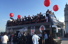 Beşiktaş şampiyonluk kutlamalarına başladı