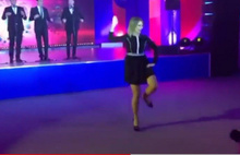 Rus Dışişleri Bakanlığı Sözcüsü Mariya Zaharova dans pistini salladı