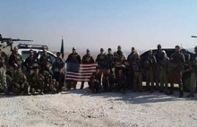 ABD'li askerler PKK'lı teröristlerle poz verdi