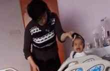 Hasta bebeğini döven vicdansız anne gözaltına alındı