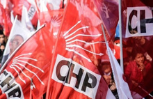 CHP'de Bayraklı krizi