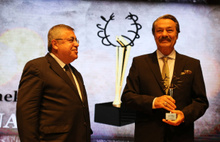 Kadir İnanır'a Ankara'dan Onur ödülü