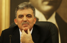 Abdullah Gül'den kayyum tepkisi..