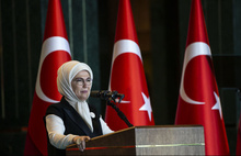 Emine Erdoğan: Ölçülü bir yaşama geri dönmeliyiz
