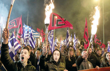 Yunan ırkçıları sınıra koştu