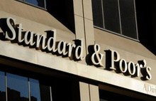 Standard&Poor's, Türkiye'nin kredi notunu düşürdü