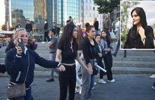 Taksim'de, Amini'nin ölümünü protesto etmek isteyen gruba polis engeli