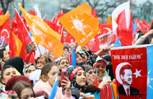 AKP Af Konusuna Mesafeli Bakıyor