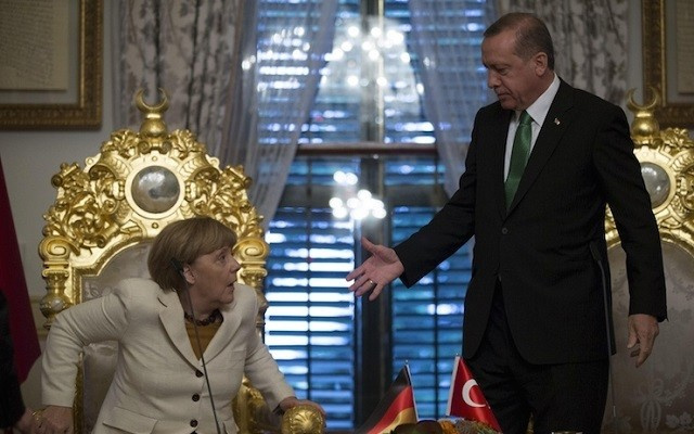 FT: Avrupa kötü zamanda Türkiye'yle bütünleşiyor