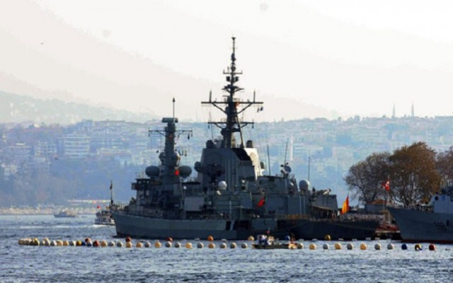 NATO gemileri Sarayburnu'nda!