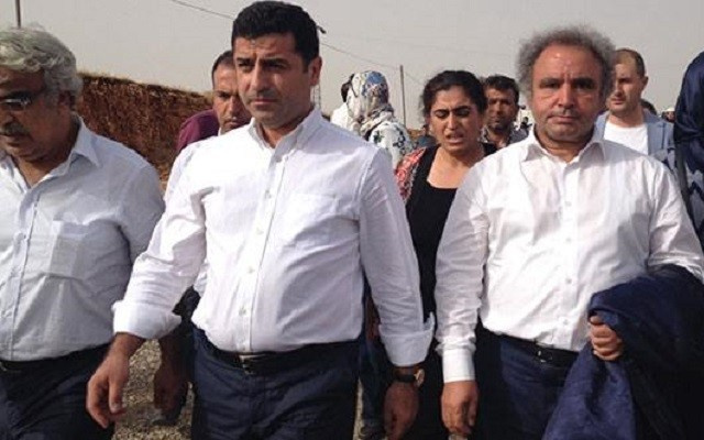 HDP heyeti İdil'den Cizre'ye yürüyor!