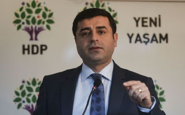 Demirtaş: Akan kan durmuyorsa meclis feshedilmeli!