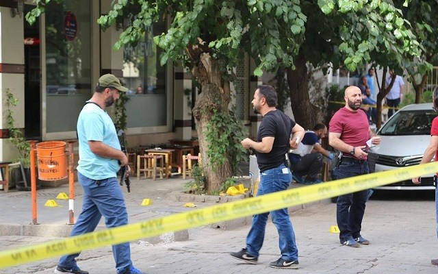 PKK lokantaya saldırdı: 3 polis yaralı, 1 ölü
