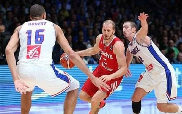 Devlerden buraya kadar! Fransa 76-53 Türkiye