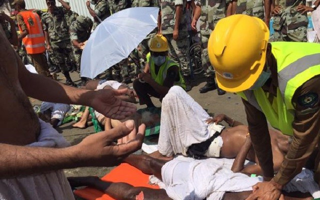 Mina'da izdiham: 717 ölü, 805 yaralı