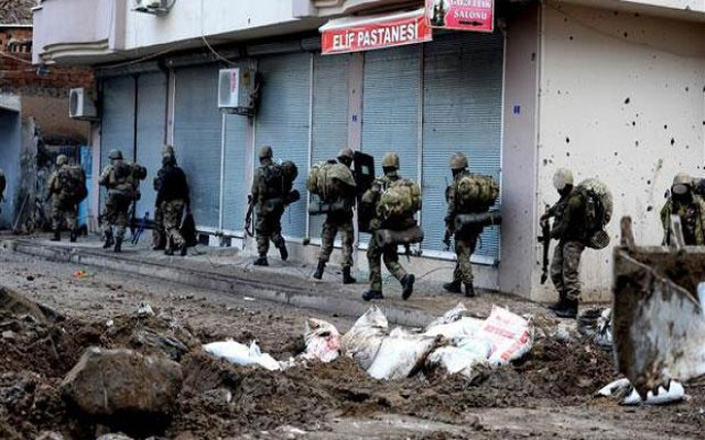 Siirt'te asker-polis ortak operasyon yapıyor