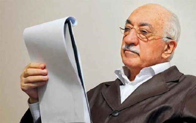 Gülen'den teslim olmayın kaçın çağrısı!