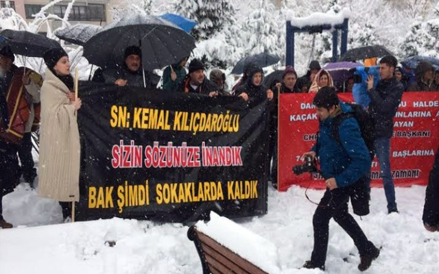 Kılıçdaroğlu'nun evinin önünde protesto