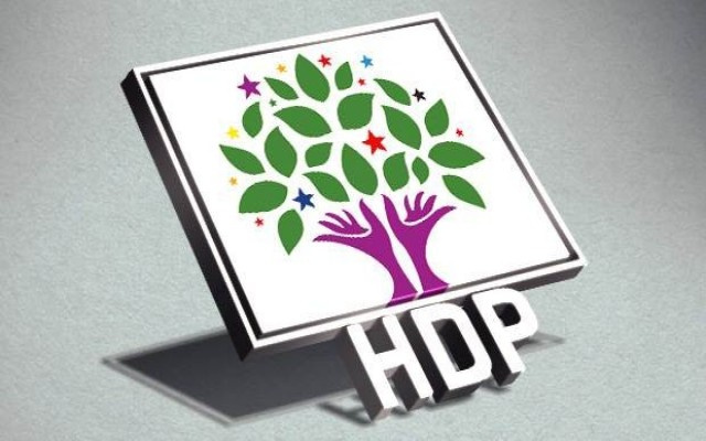 HDP'ye anket şoku: Batıdaki oylar eriyor