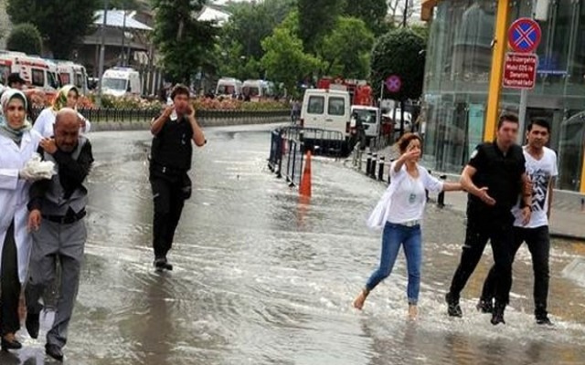 İstanbul'daki saldırıda dört gözaltı