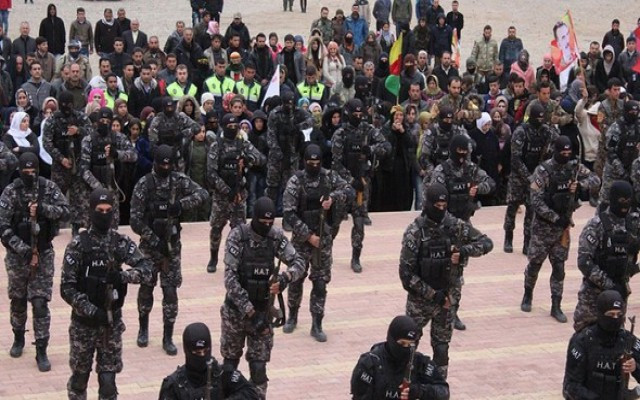 ABD’liler Afrin’de teröristleri eğitiyor iddiası