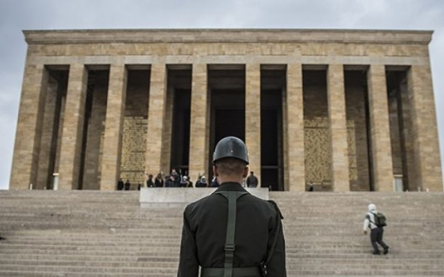 Anıtkabir için flaş açıklama