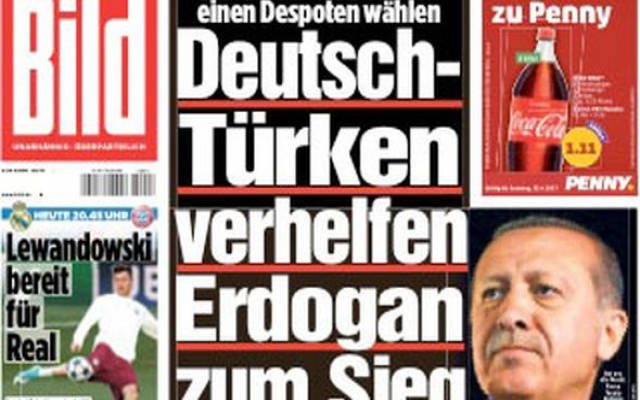 Almanya'da  Erdoğan'cı Türklere ağır eleşiri