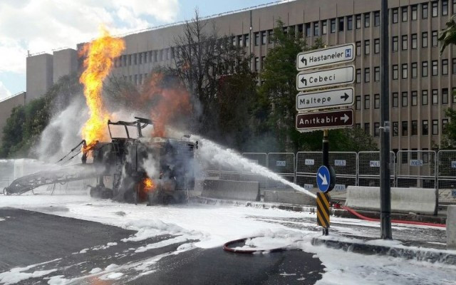 Ankara adliyesi önünde korkutan patlama