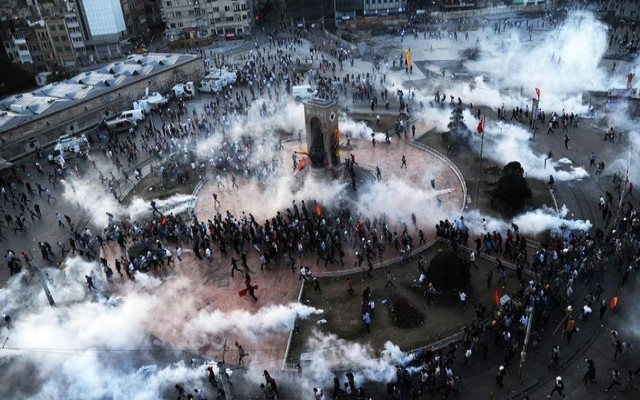 Gezi'de çadır yakan polis müdürleri FETÖ'cü çıktı