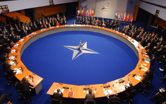 NATO'nun İstanbul'da toplanmasına engel