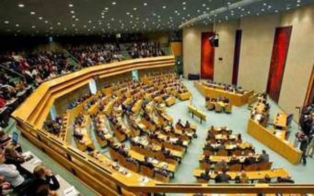 Hollanda parlamentosundan skandal açıklama