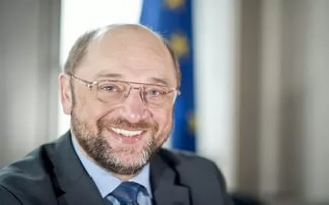 Schulz: Erdoğan iç işlerimize karışmasın