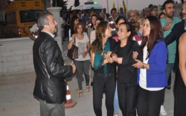 HDP’li Tuğluk'un annesinin cenazesinde saldırı