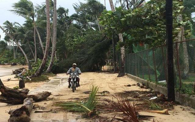 Irma Kasırgası, Survivor'ı vurdu
