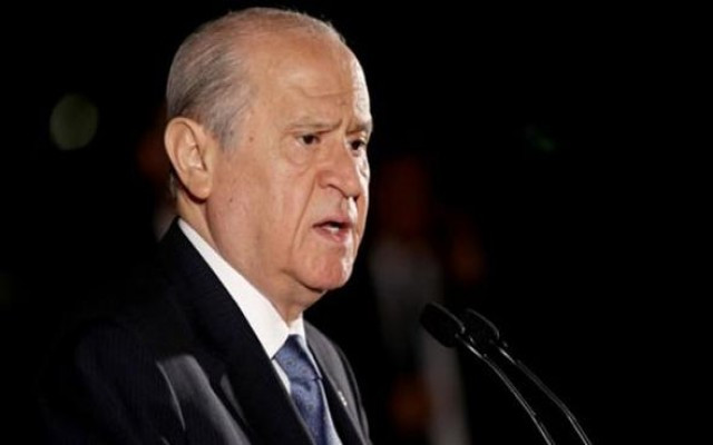 Bahçeli'den canlı yayında olay sözler