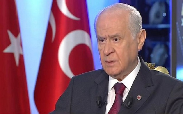 Bahçeli'den AKP eleştirilerine uyarı